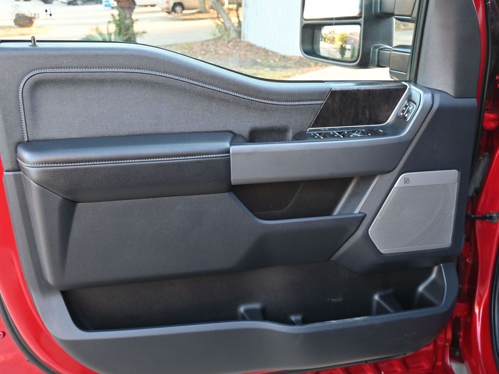 2023 Ford F-550SD Lariat DRW