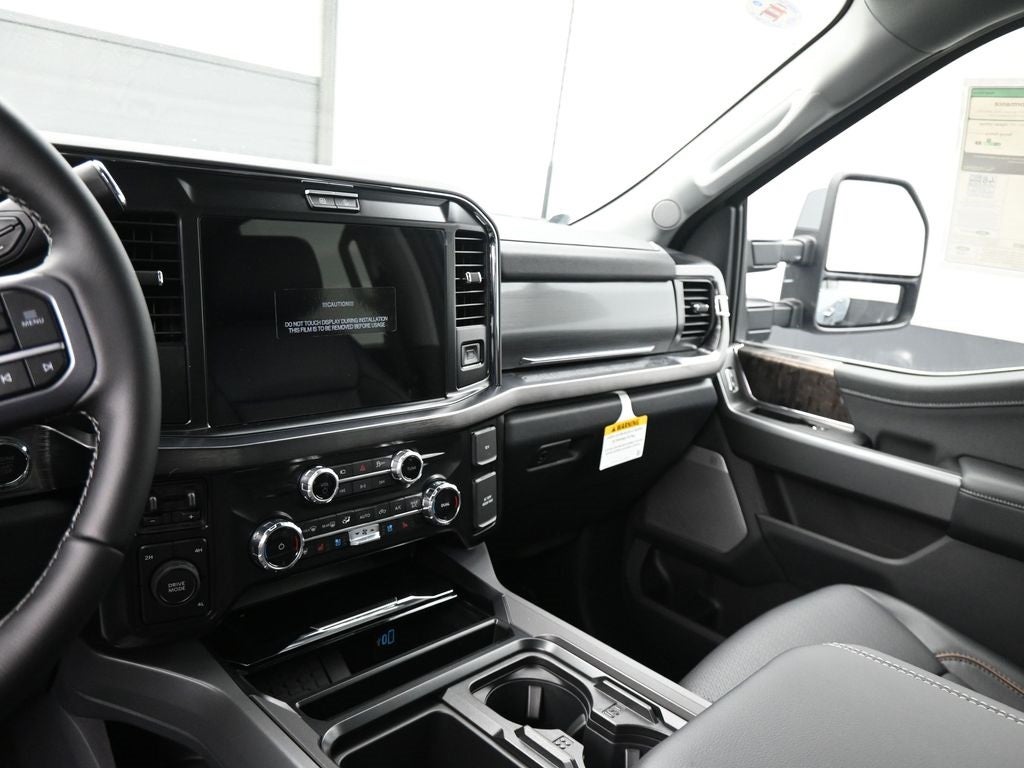 2026 Ford F-350SD Lariat DRW