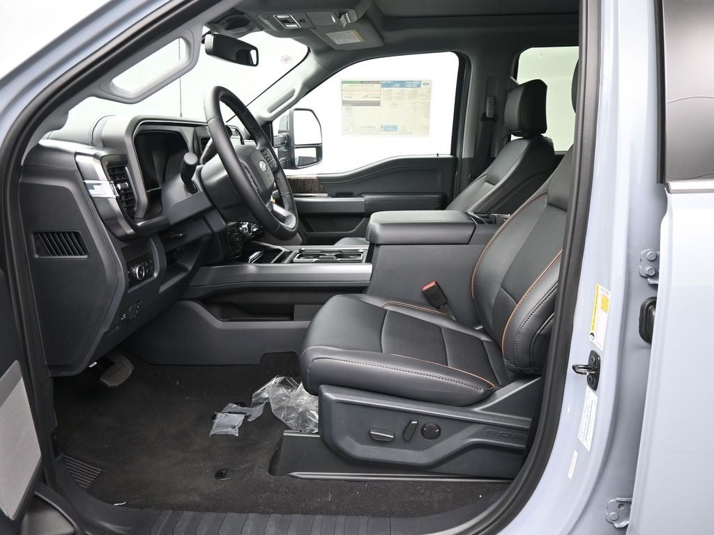 2026 Ford F-350SD Lariat DRW