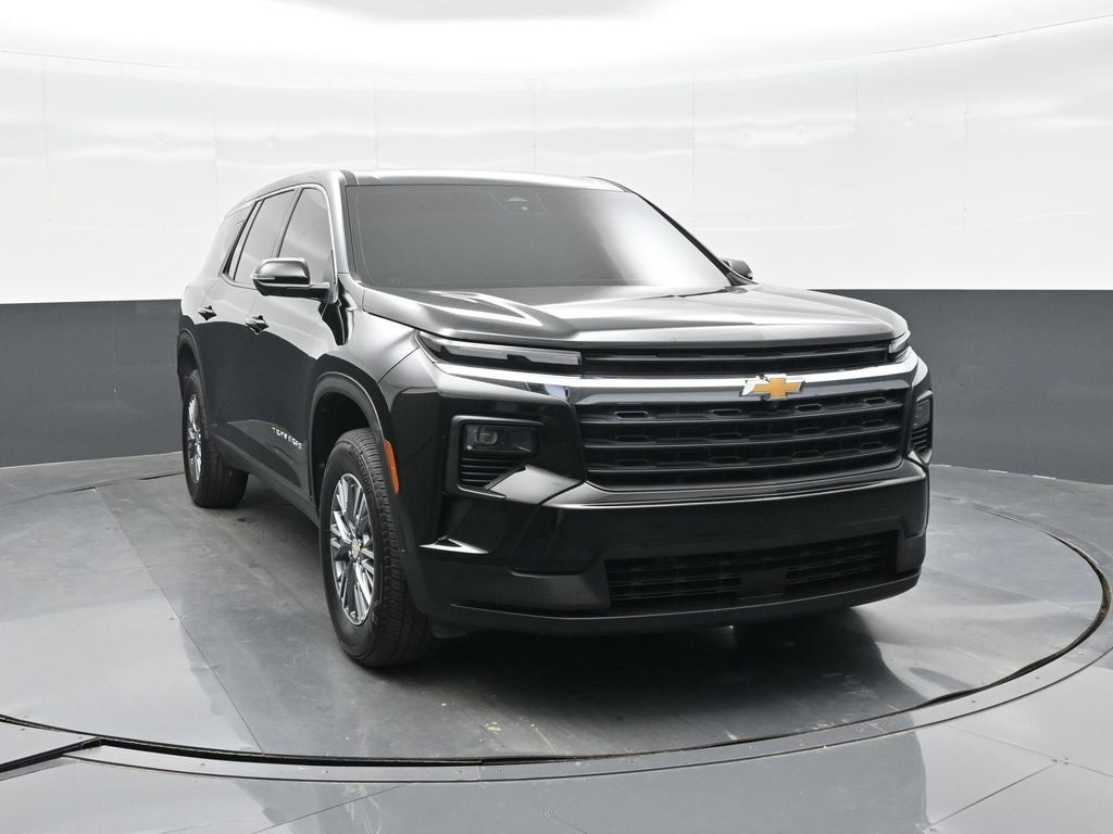 2024 Chevrolet Traverse LS
