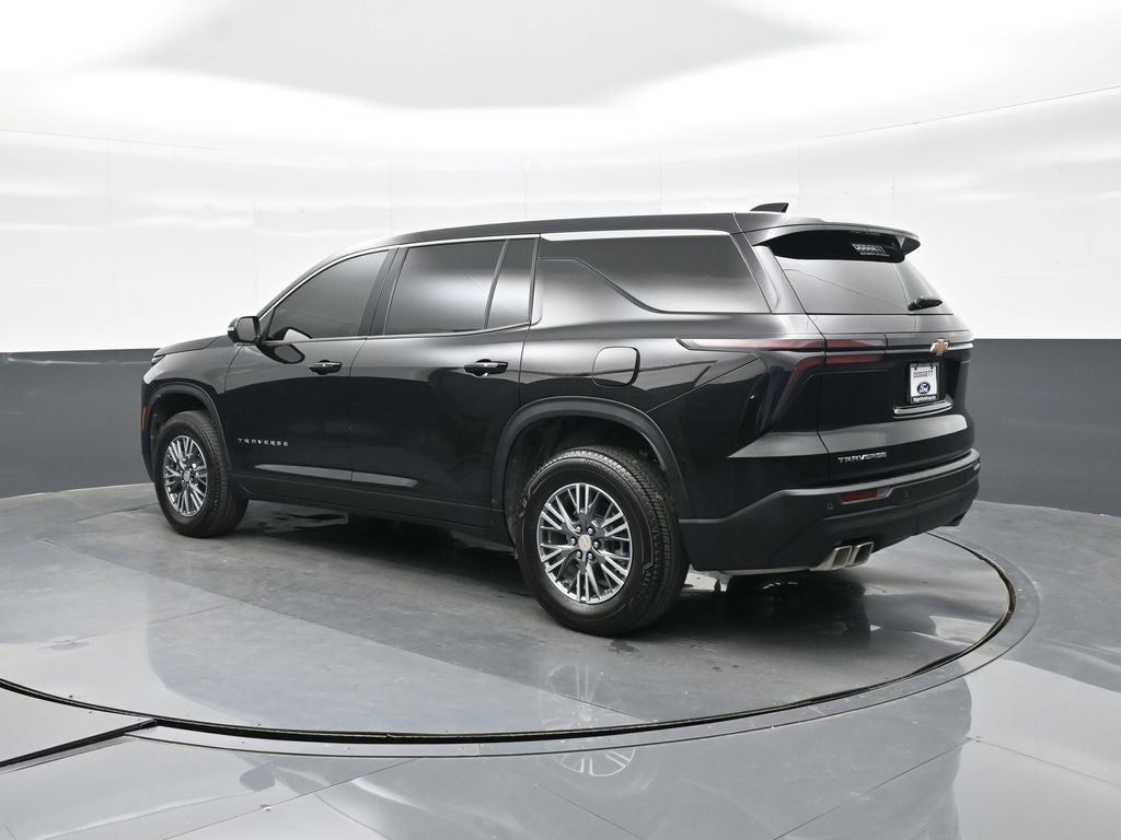 2024 Chevrolet Traverse LS