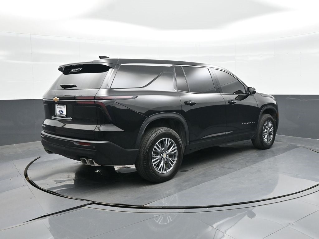 2024 Chevrolet Traverse LS