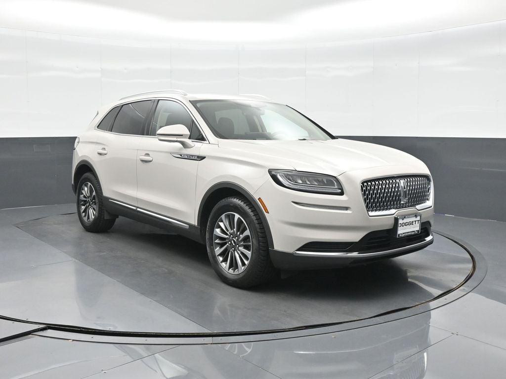 2022 Lincoln Nautilus Standard