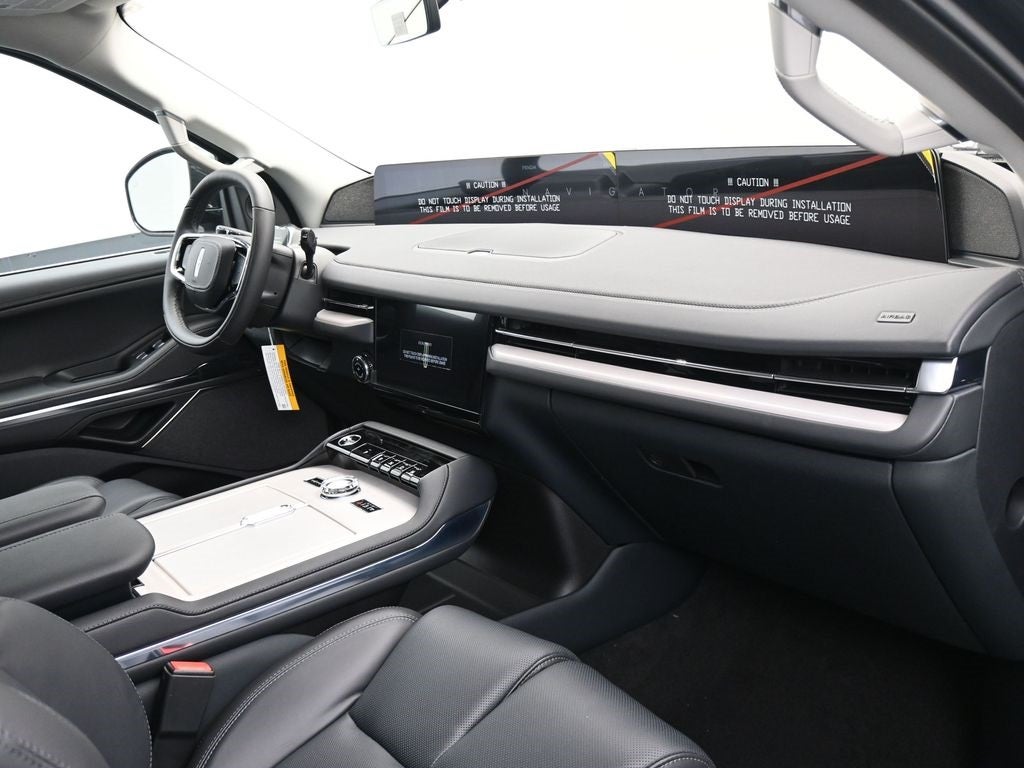 2025 Lincoln Navigator L Reserve