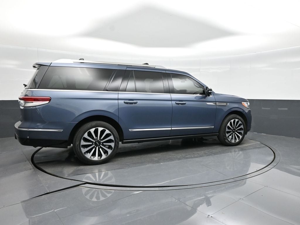 2023 Lincoln Navigator L Reserve