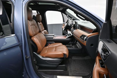 2023 Lincoln Navigator L Reserve
