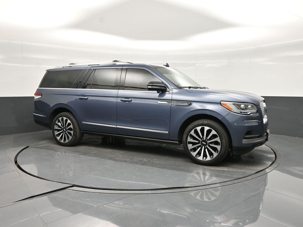 2023 Lincoln Navigator L Reserve