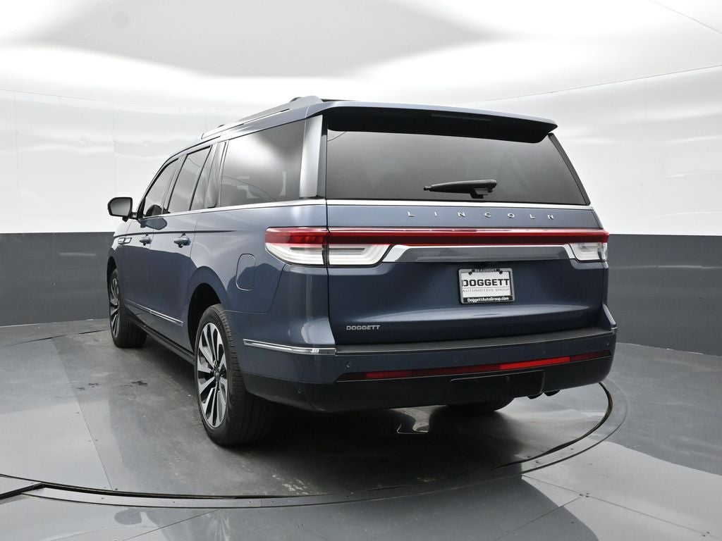 2023 Lincoln Navigator L Reserve