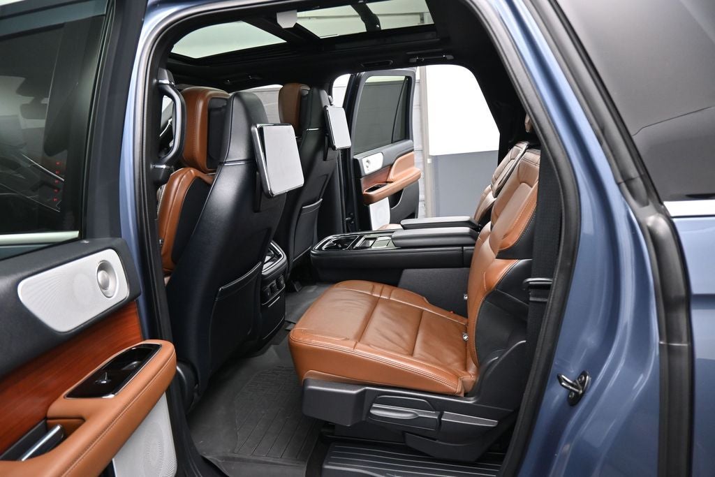 2023 Lincoln Navigator L Reserve