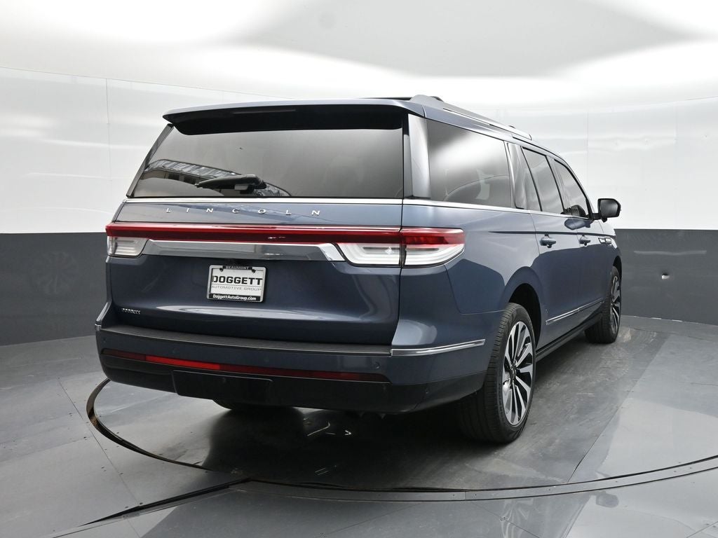 2023 Lincoln Navigator L Reserve