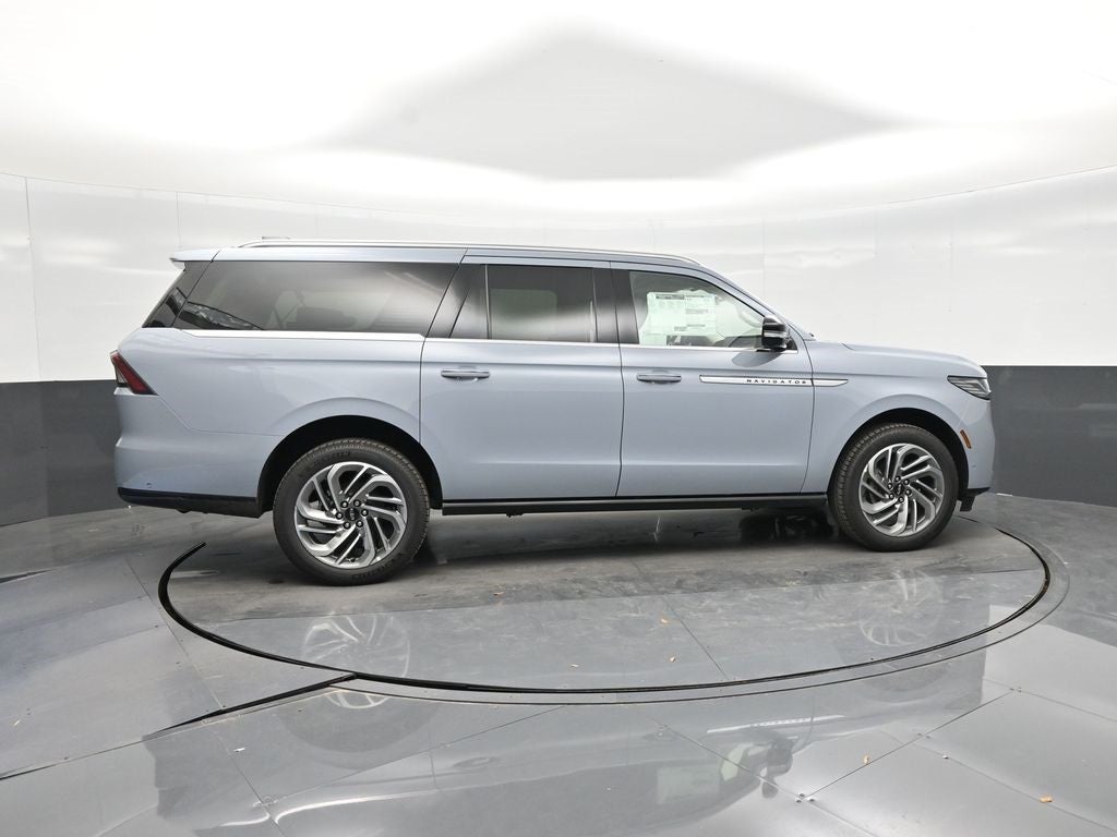2025 Lincoln Navigator L Reserve
