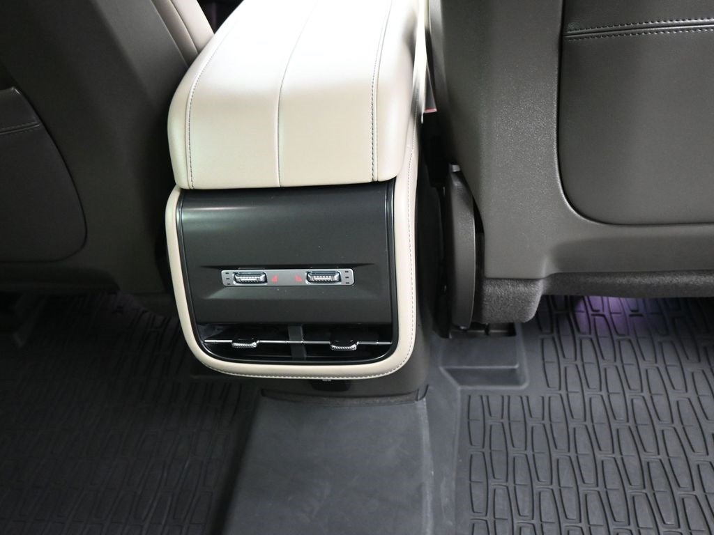 2025 Lincoln Nautilus Reserve