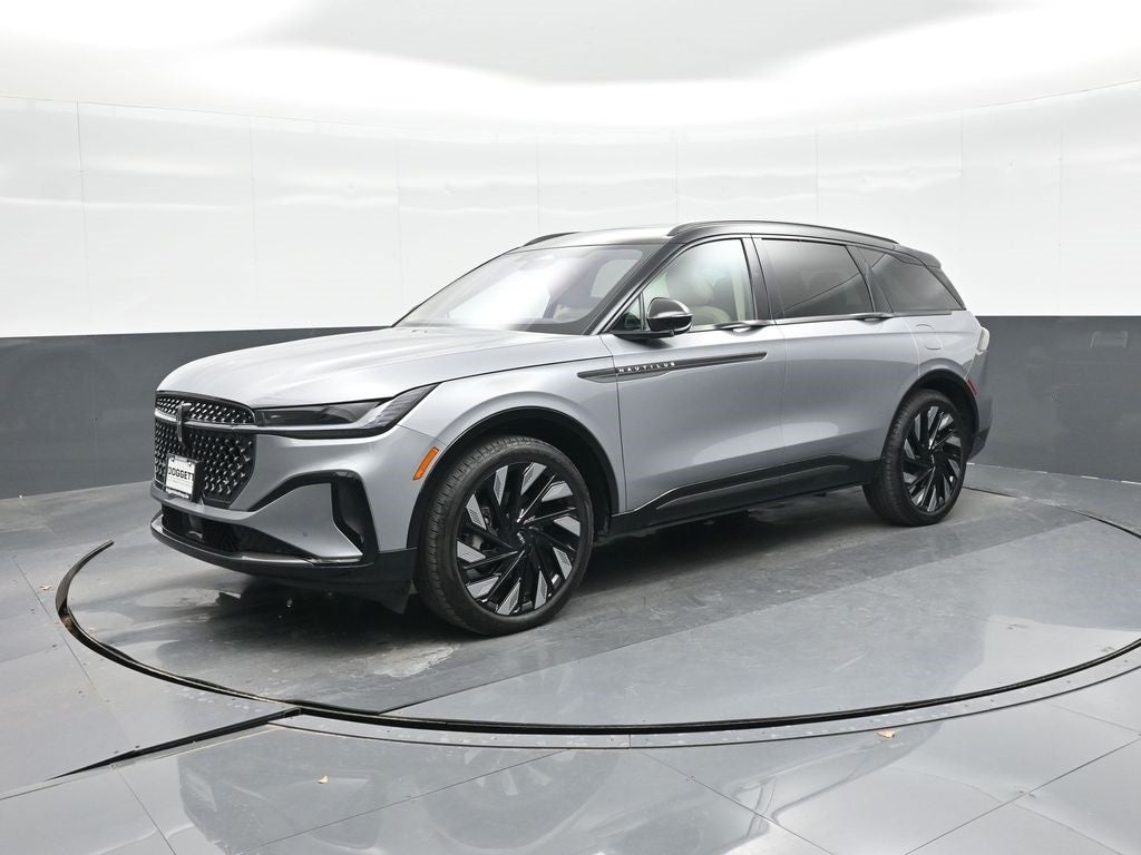 2025 Lincoln Nautilus Reserve