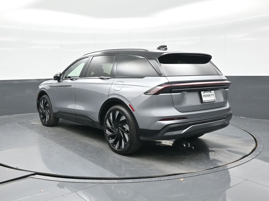 2025 Lincoln Nautilus Reserve