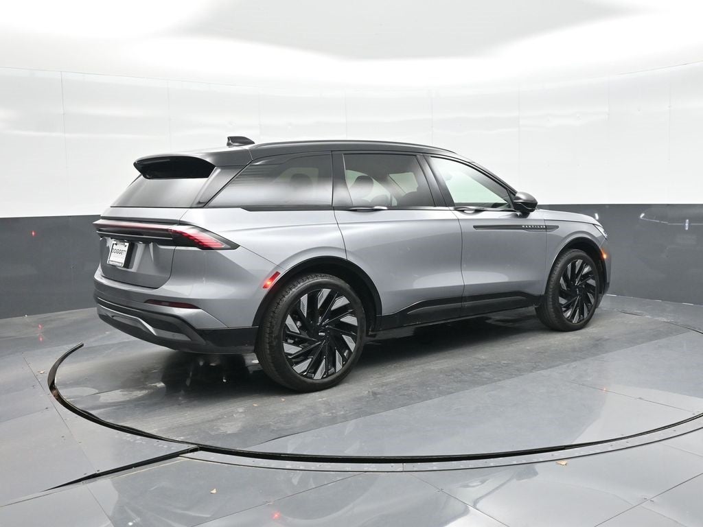 2025 Lincoln Nautilus Reserve