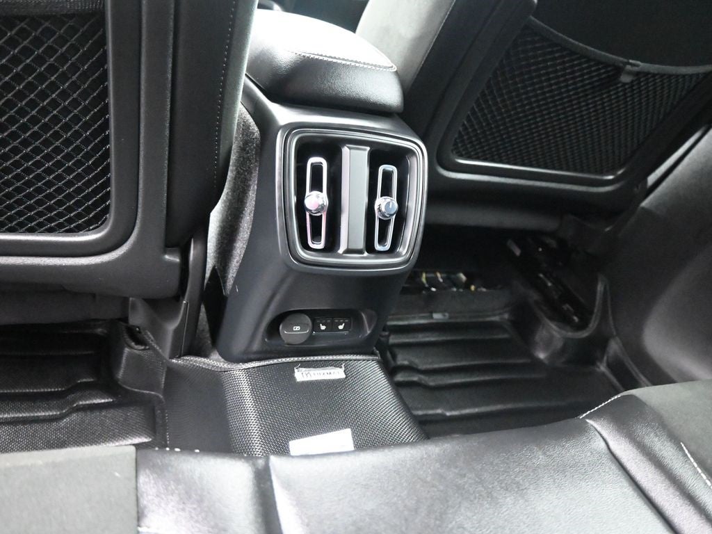 2022 Volvo XC40 Recharge Pure Electric P8 Plus