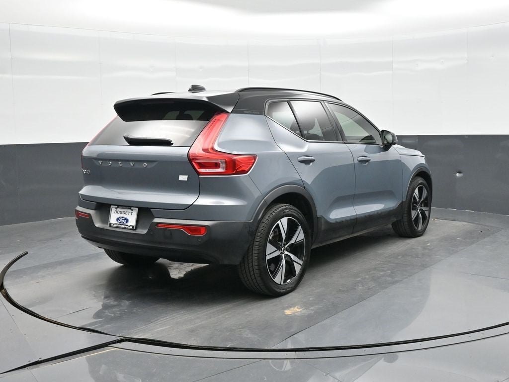2022 Volvo XC40 Recharge Pure Electric P8 Plus