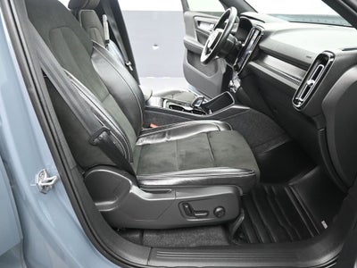 2022 Volvo XC40 Recharge Pure Electric P8 Plus