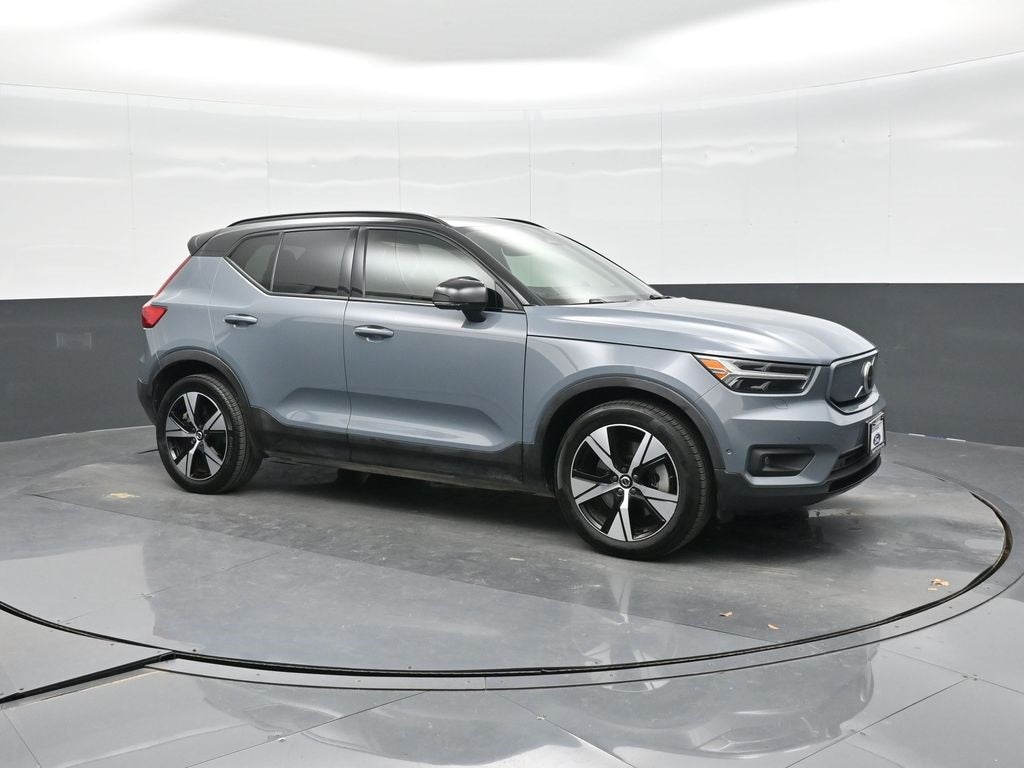 2022 Volvo XC40 Recharge Pure Electric P8 Plus