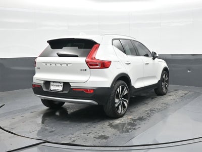 2023 Volvo XC40 B5 Plus Bright Theme