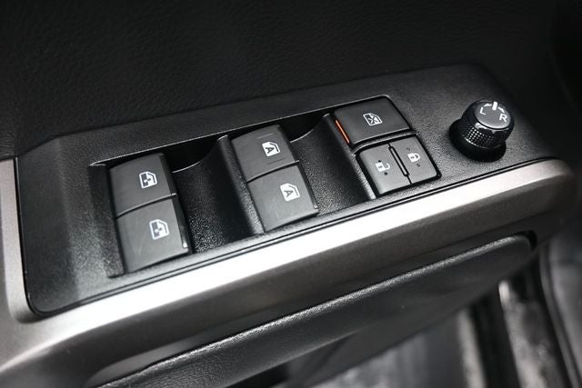 2023 Toyota Tacoma Limited V6
