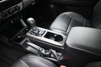 2023 Toyota Tacoma Limited V6
