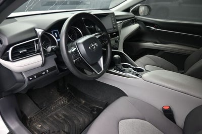 2022 Toyota Camry Hybrid LE