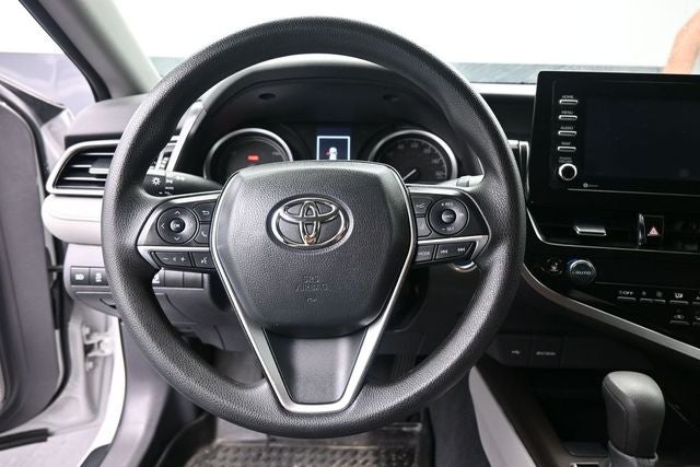 2022 Toyota Camry Hybrid LE