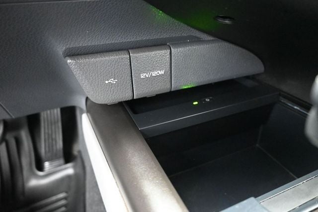 2023 Toyota Camry Hybrid SE