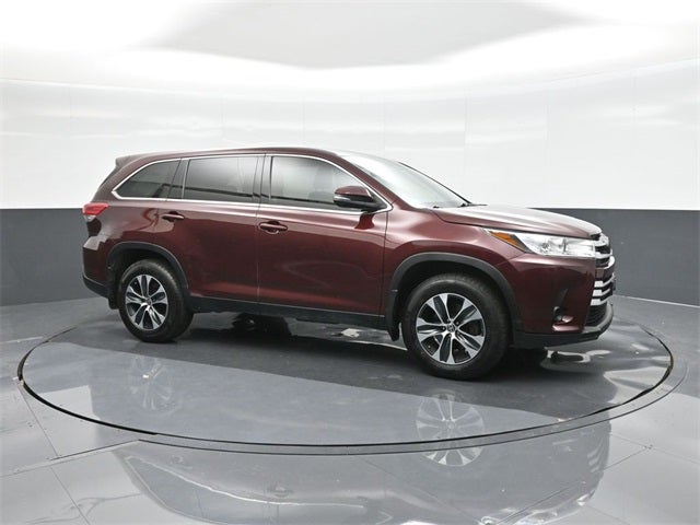 2019 Toyota Highlander LE