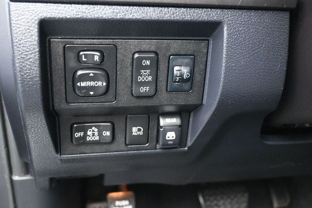 2018 Toyota Tundra SR5 4.6L V8