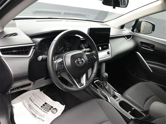 2025 Toyota Corolla Cross LE