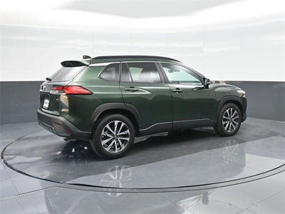 2025 Toyota Corolla Cross XLE