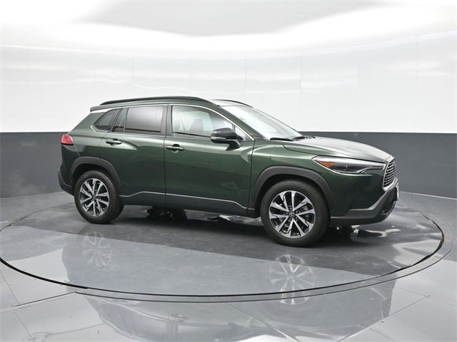 2025 Toyota Corolla Cross XLE