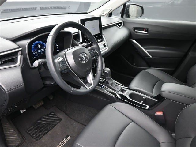 2025 Toyota Corolla Cross XLE
