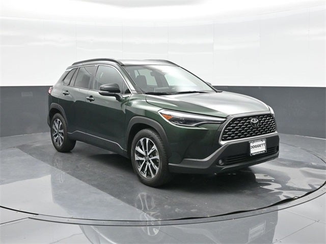 2025 Toyota Corolla Cross XLE