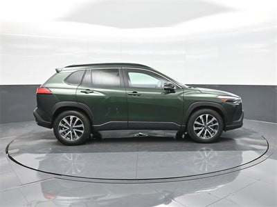 2025 Toyota Corolla Cross XLE