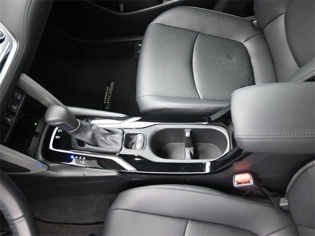 2025 Toyota Corolla Cross XLE