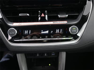 2025 Toyota Corolla Cross XLE