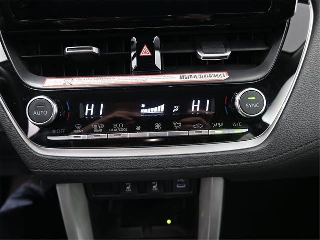 2025 Toyota Corolla Cross XLE