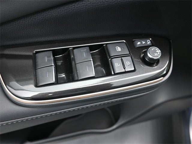 2025 Toyota Crown Signia Limited