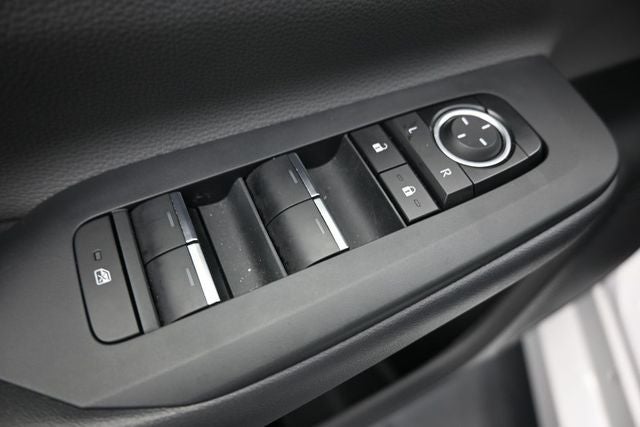 2025 Toyota Prius XLE