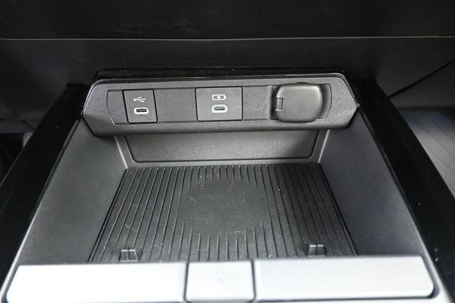 2025 Toyota Prius XLE