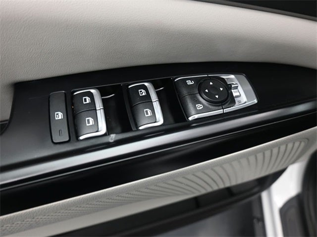 2024 Kia Carnival LX Seat Package