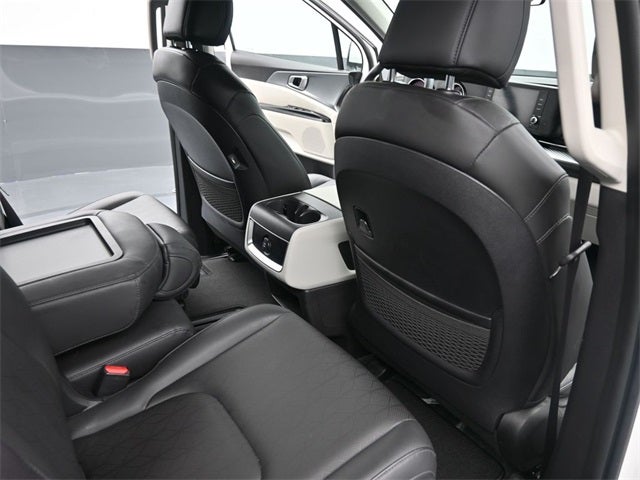 2024 Kia Carnival LX Seat Package