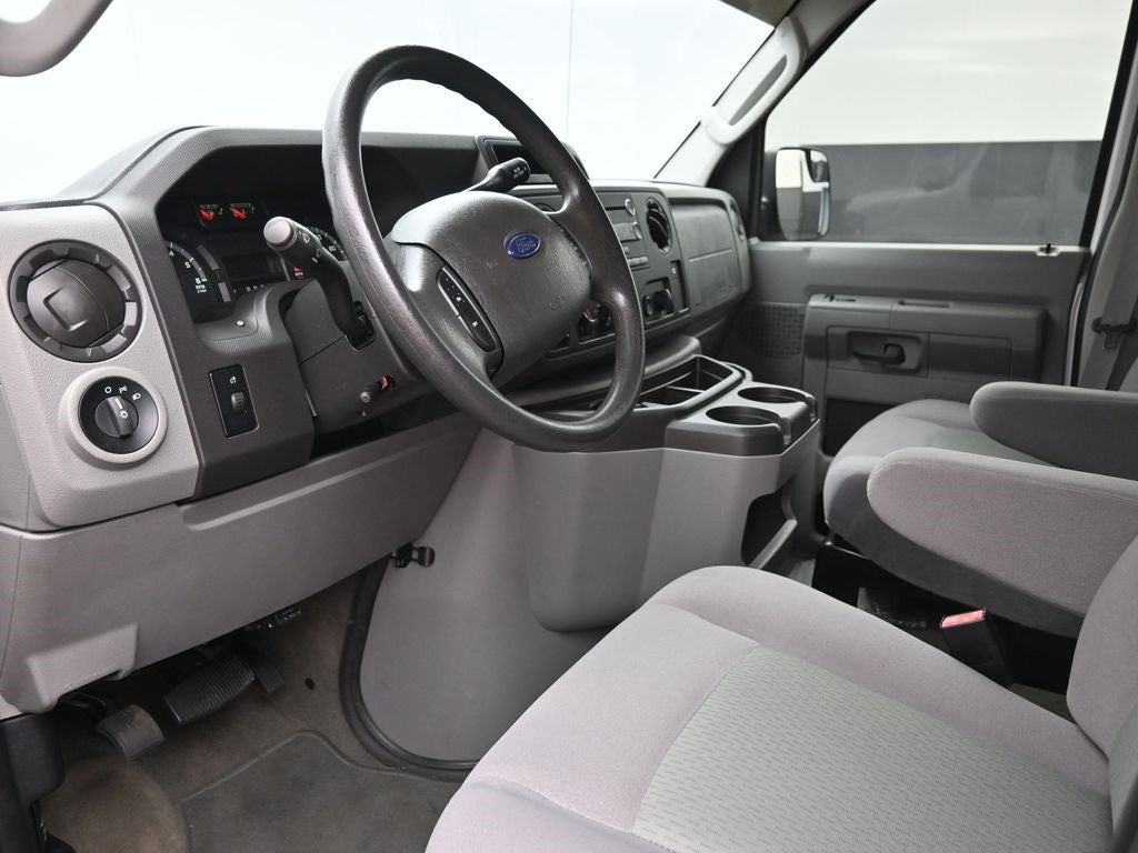 2012 Ford E-350SD XLT