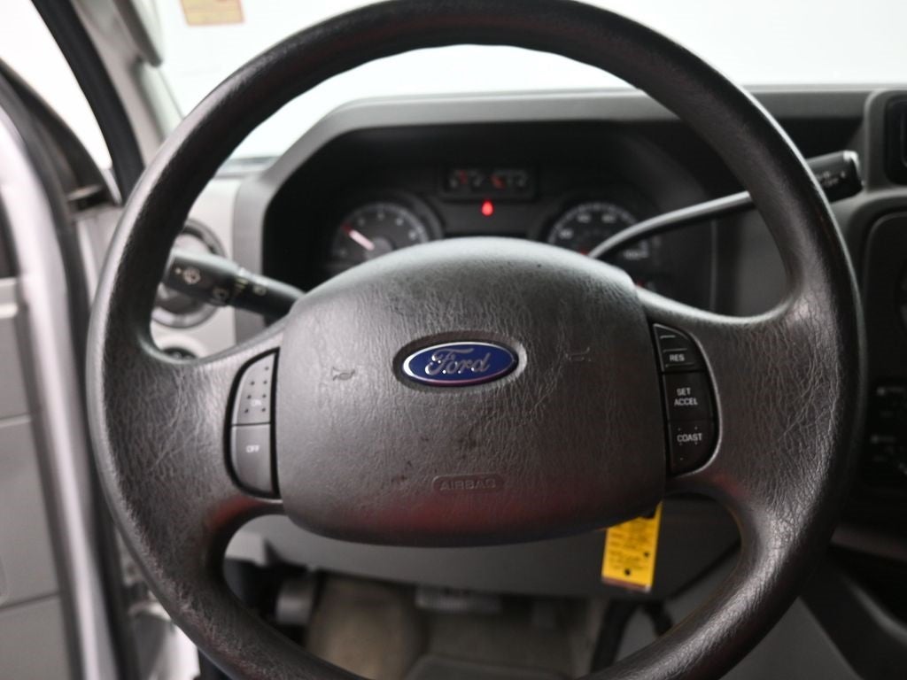 2012 Ford E-350SD XLT