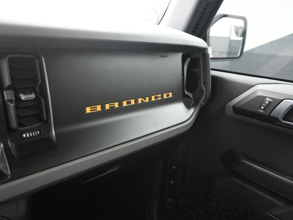 2021 Ford Bronco Base