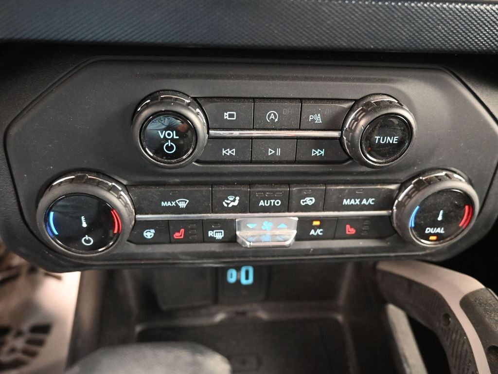 2022 Ford Bronco Outer Banks SASQUATCH PACKAGE