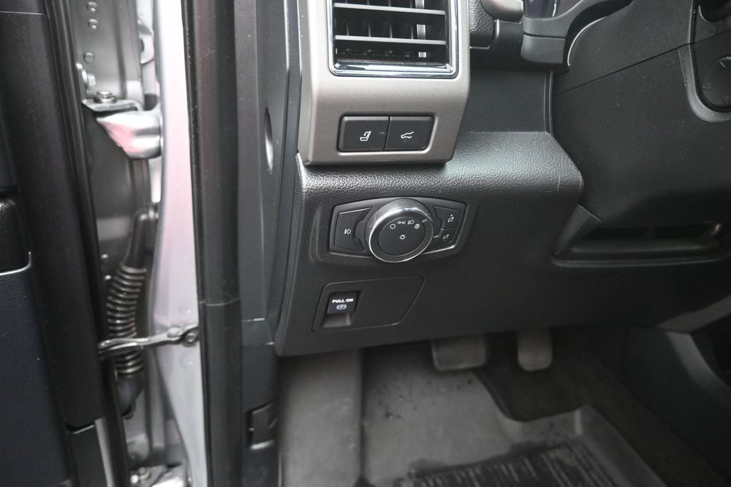 2021 Ford Expedition XLT 302A Package Roof